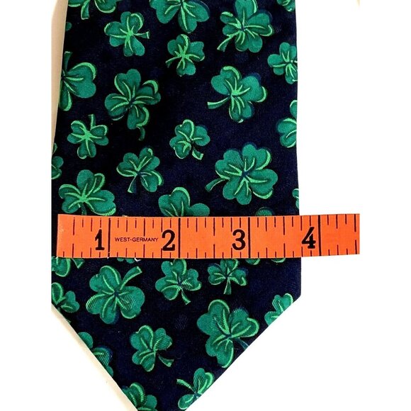 Looney Tunes Mania  Shamrock Necktie Navy Green St. Patrick's Day Holiday - Picture 4 of 6